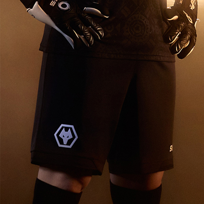 2025-26 Wolves Goalkeeper Home Short - Adult