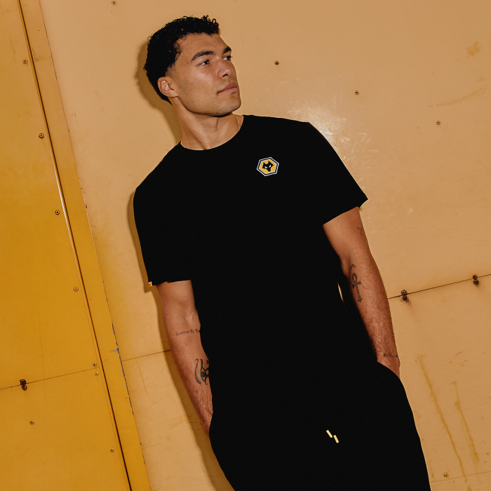 Essentials T-Shirt- Black