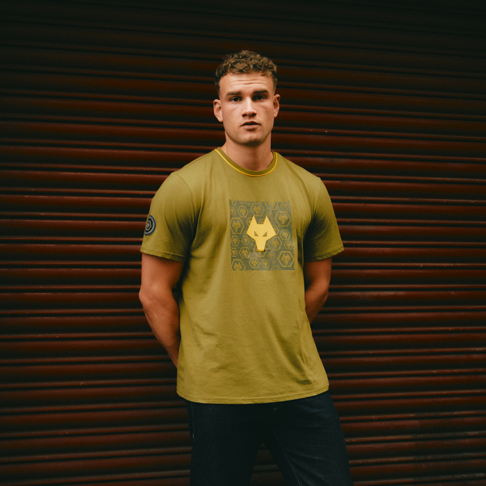 Terrace Wolf Head T-Shirt - Kahki