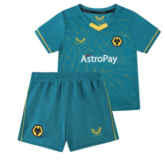 2022-23 Wolves Away Infant Kit
Be Part of the Pack with the 2022-23 Wolves Away Shirt.

Contains Shirt and shorts for any little Wolves Fan.
Featrures our new club sponsor AstroPay on front of shirt
Shirt and Shorts: 100% Polyester
Available in 18-24 Months to 5-6 Years (5-6J)
