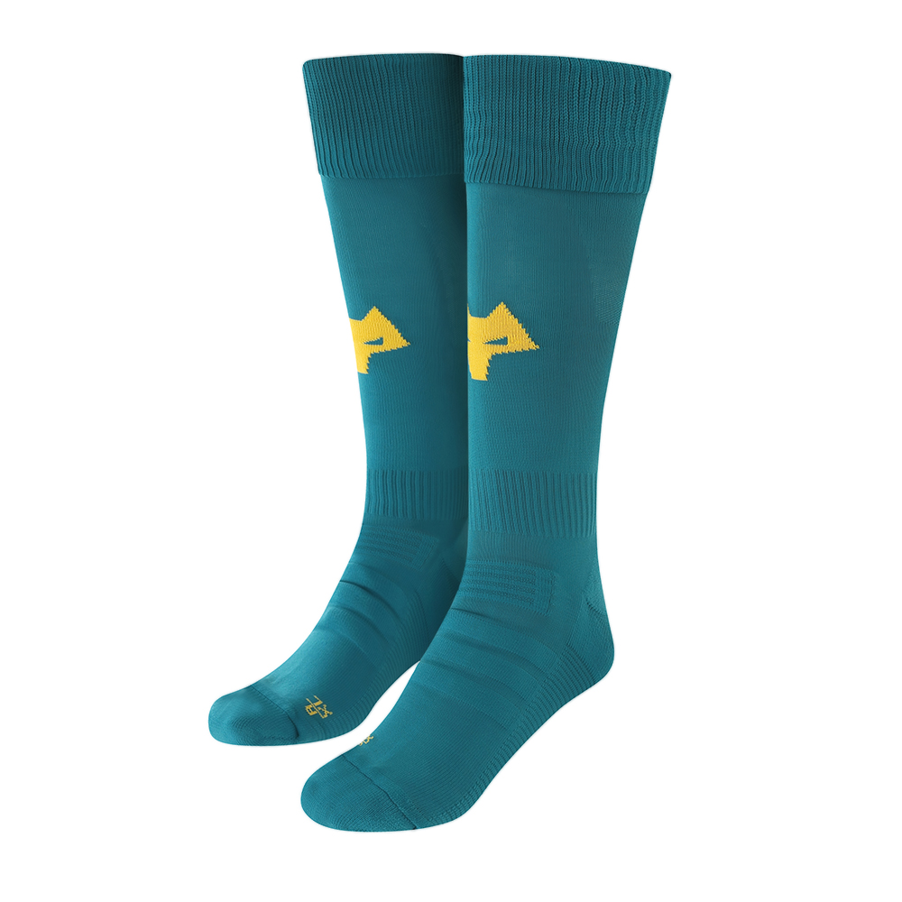 2022-23 Wolves Away Socks - Adult
Featuring a Wolves head incorporated into front and centre of the sock, to show prominently on and off field.

Polyamide 98%
Elastane 2%
