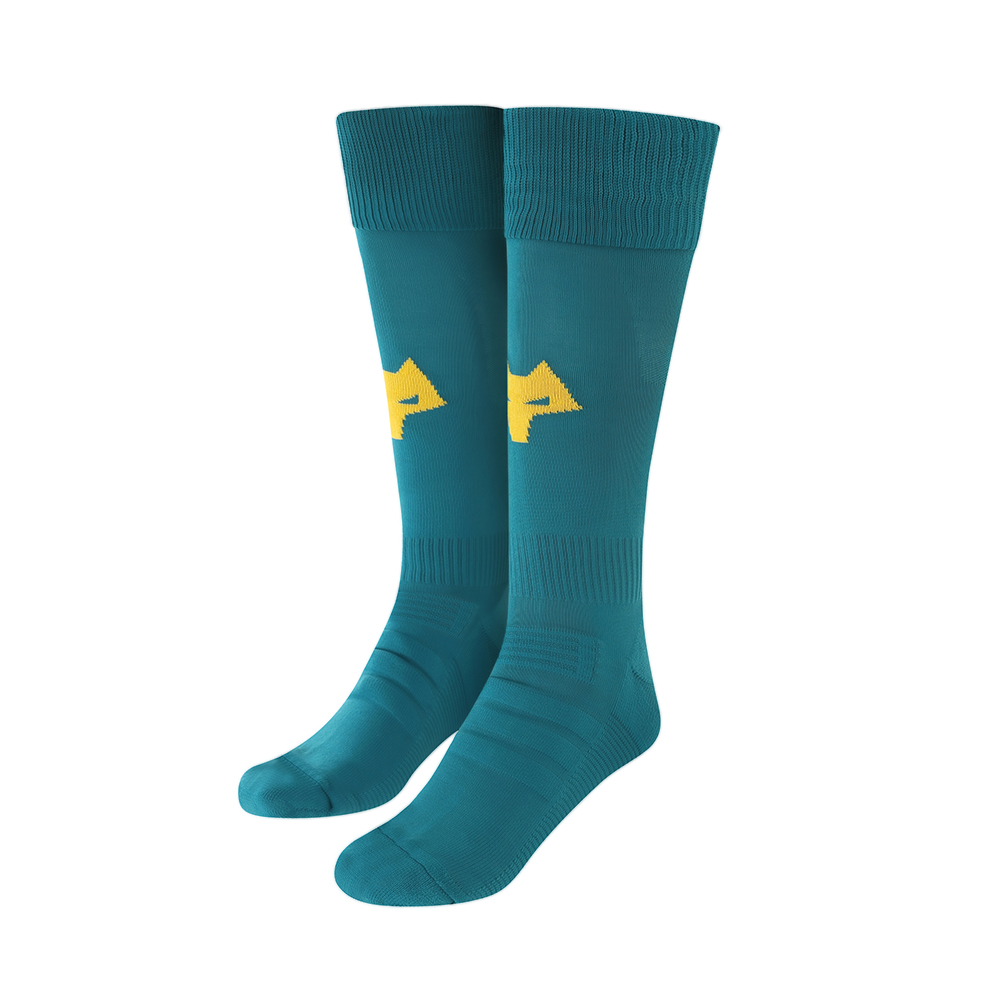 2022-23 Wolves Away Sock - Junior
Featuring a Wolves head incorporated into front and centre of the sock, to show prominently on and off field.
Polyamide 98% Elastane 2%